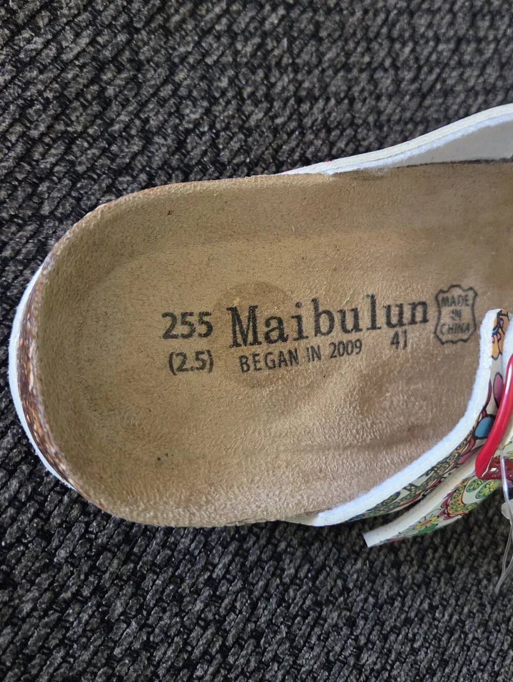 Maibulun Signature T-Strap White Floral Footbed Thong Flip Flop Sandals Size 9